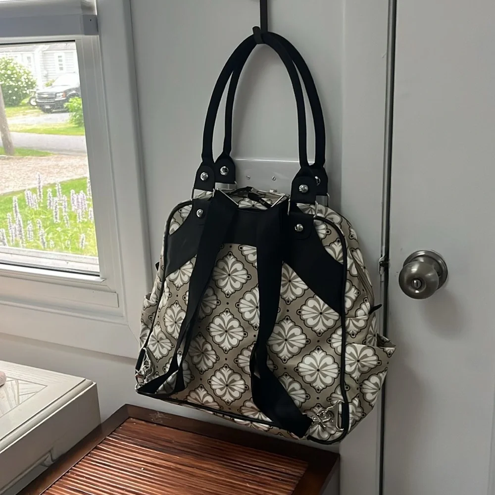 Petunia Pickle Bottom Marbella Meadows Sashay Satchel Diaper Bag,NWT